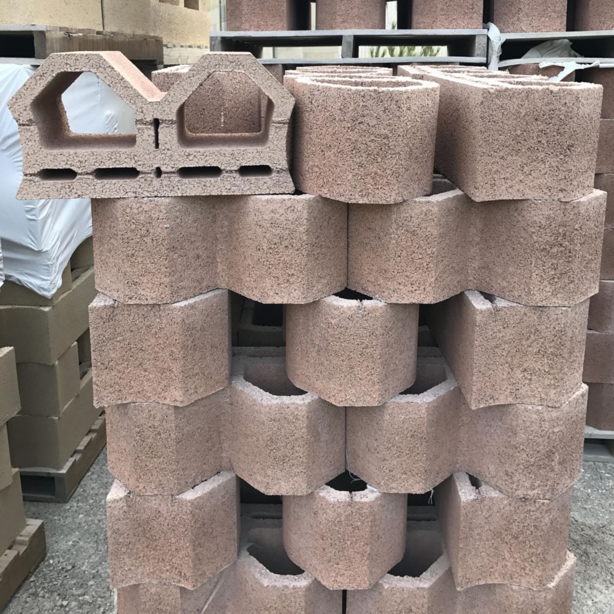 Bloc beton vegetalisable