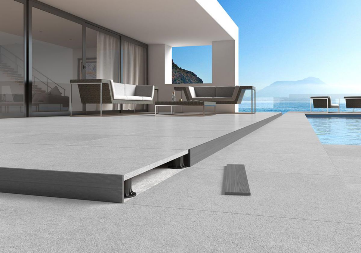 Profilé De Finition Terrasse Sur Plot EMAC - Profilé Novocover Maxialceniza pour finition de terrasse -  10x98x2500 mm | POINT.P