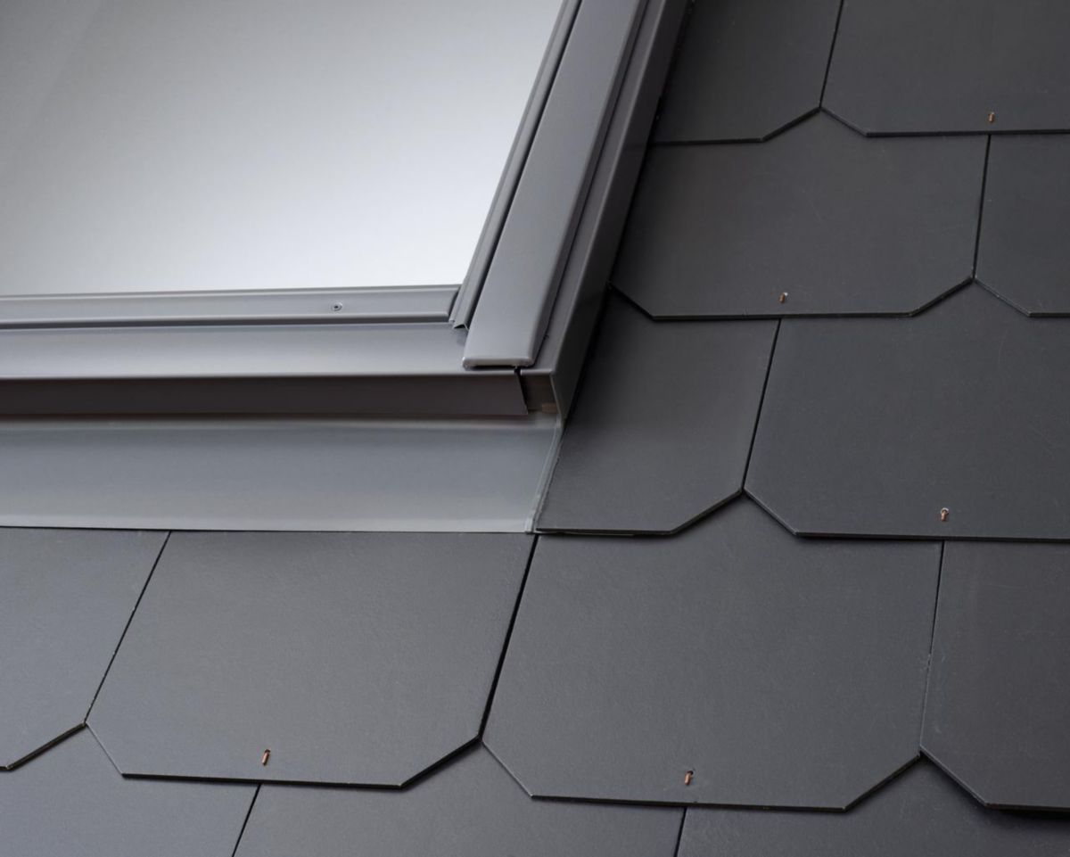 Raccord EDL pour fenêtre de toit CK02 55x78 cm pose traditionnelle sur ardoises gris anthracite EDL CK02 0000