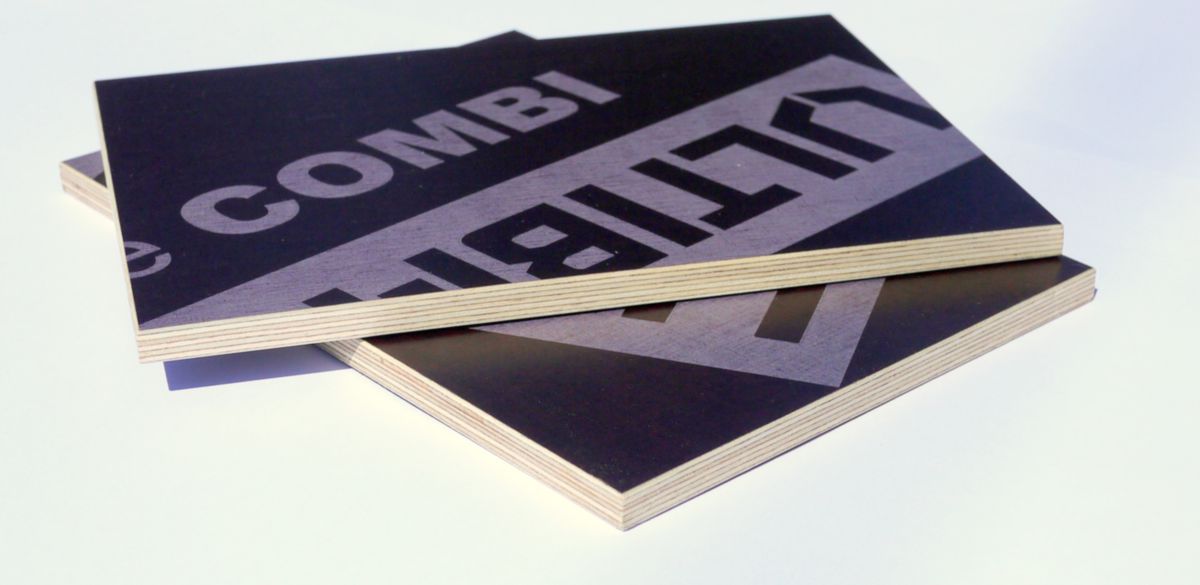 Contreplaqué ULTIBAT filmé combi extérieur collage WBP 1250 x 2500 mm 15 mm