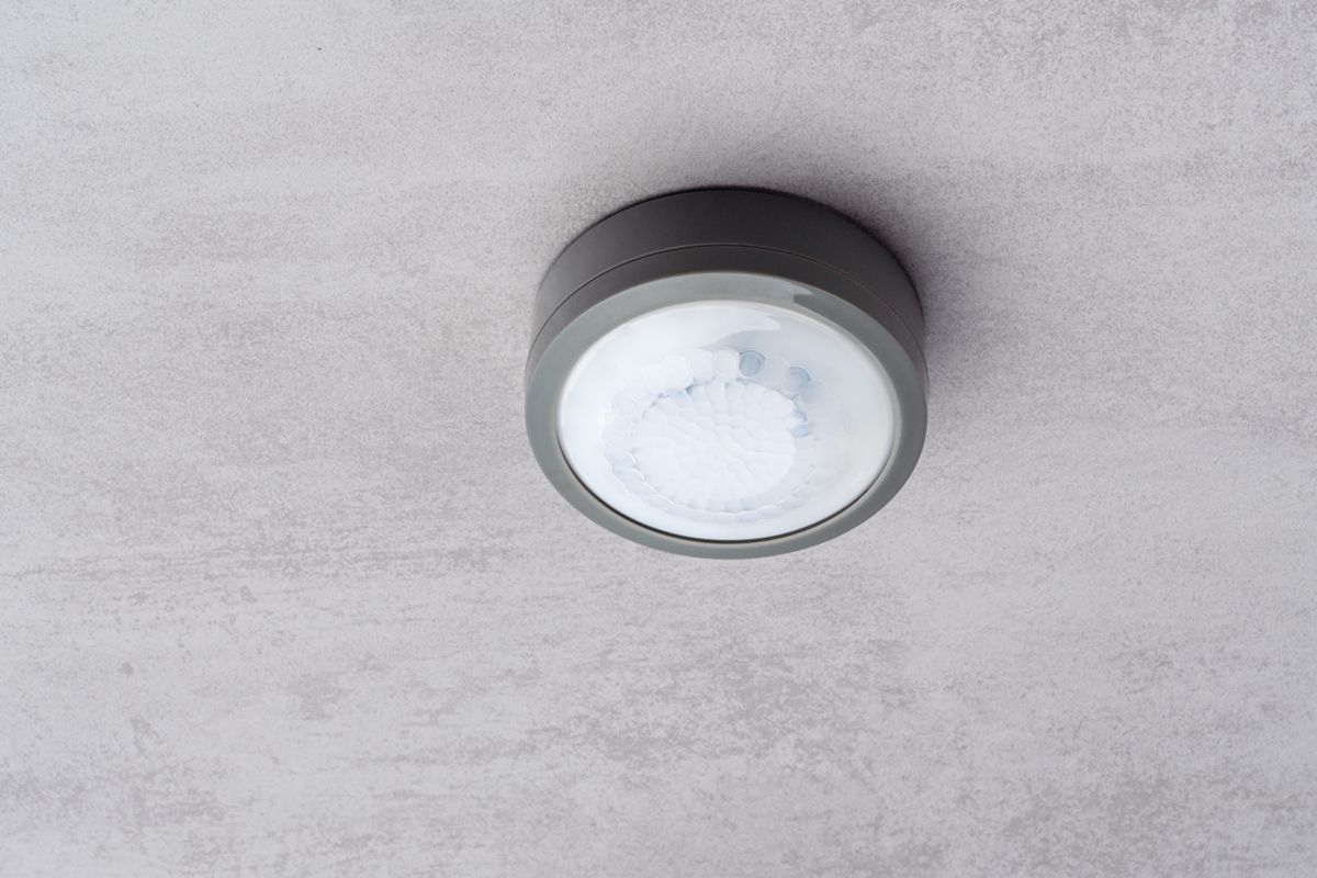 Theben The Luxa 103 S360-100-12 DE-UP WH IP54 Presence Detector Flush