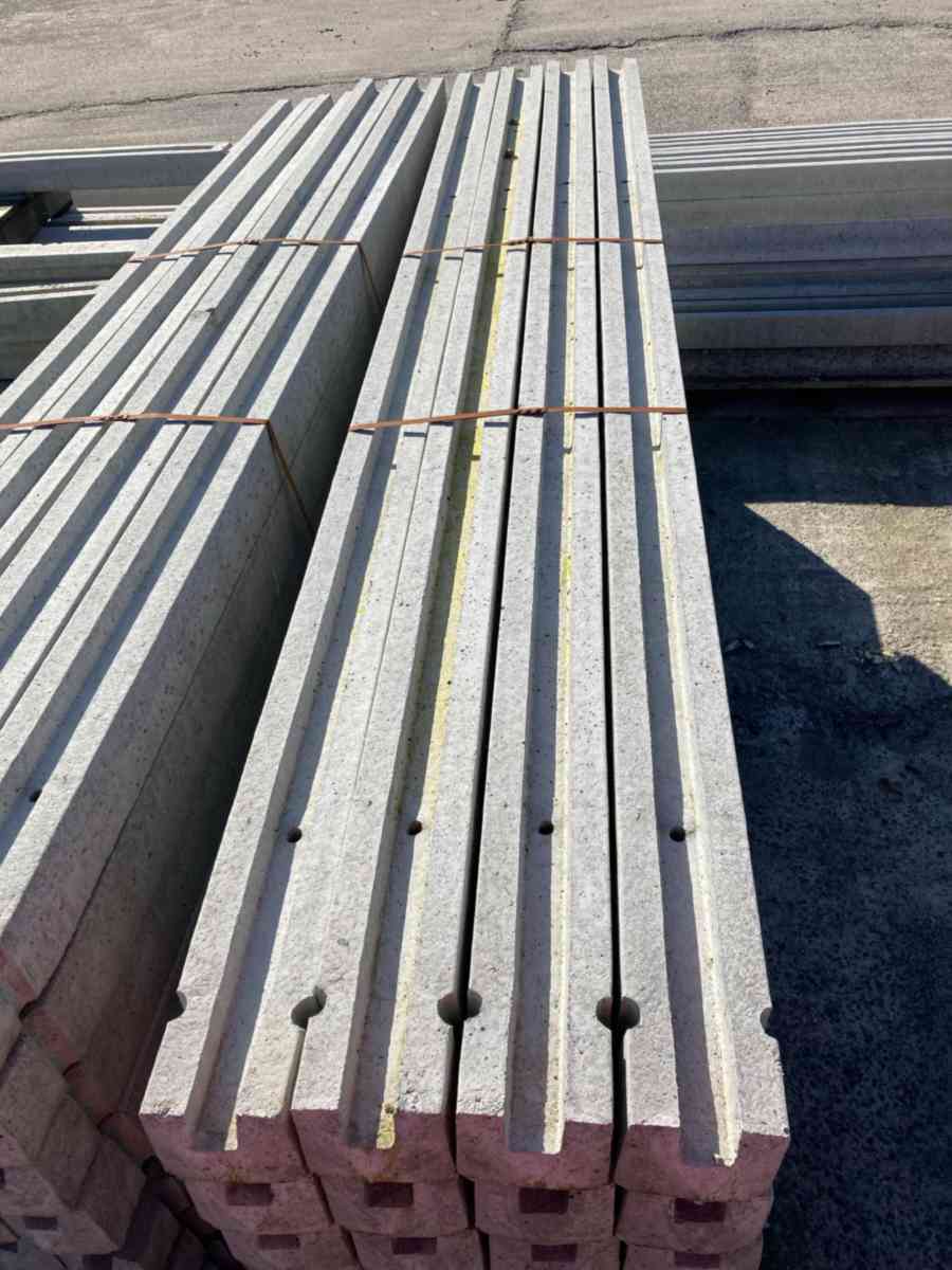 SAMBRE ET PREFA Poteau de clôture béton gris panneaux