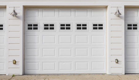 Garage Vue Avant D Un Interieur 3d De Garage Avec Le Rendu 3d De Porte De Rouleau Ouvert