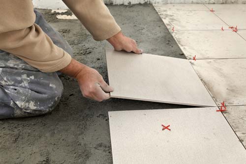 Pose carrelage intérieur : la pose scellée en détail
