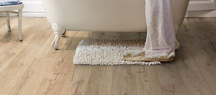 bien choisir son sol stratifié pour la salle de bain
